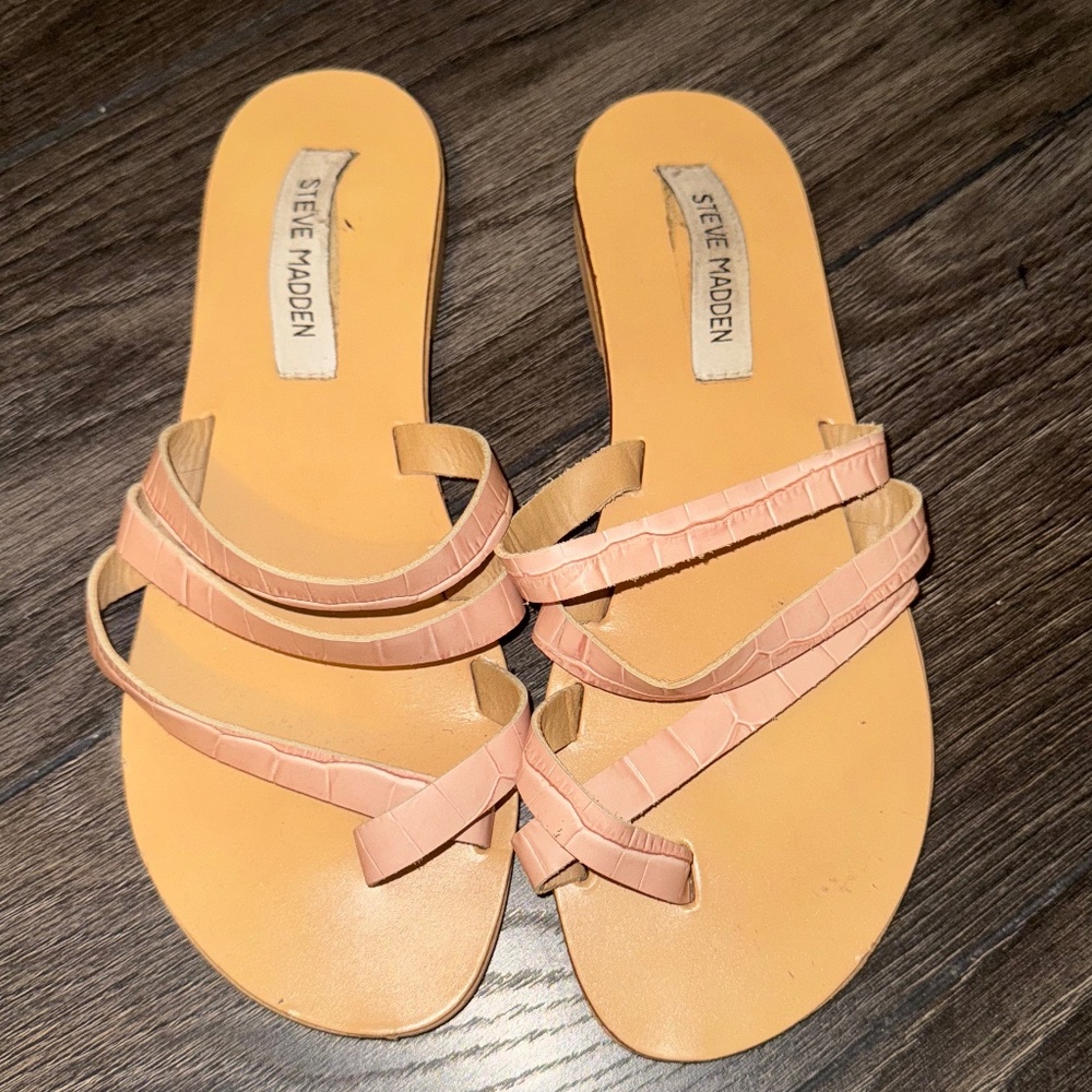 Steve Madden Women’s Pink & Brown Flat Strappy Sandals